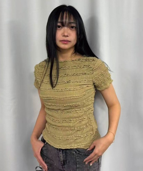 Lots of Love（ロッツオブラブ）の「シャーリングフリルTシャツ（Tシャツ/カットソー・レディース・カーキ/ブラック/アイボリー/ピンク/ホワイト・M）」の13枚目の写真