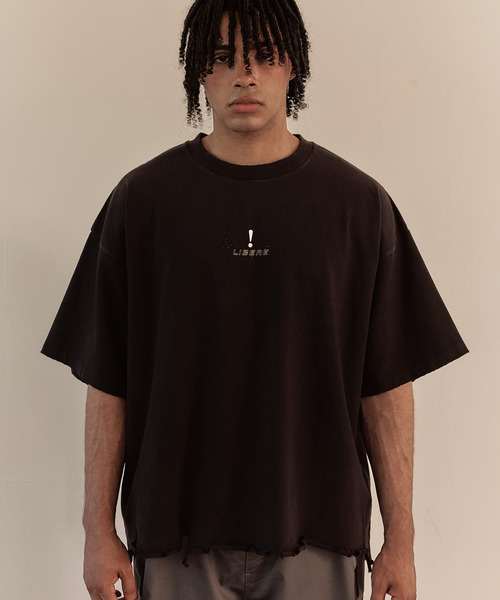 LIBERE(リベーレ)の「LIBERE リベーレ / ATTENTION T-SHIRT アテンショングラフィックダメージTシャツ / 251203-251204(Tシャツ/カットソー・メンズ・ブラック/ホワイト・LARGE/MEDIUM/SMALL)」の14枚目の写真