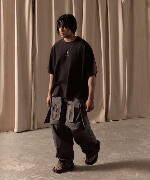 LIBERE(リベーレ)の「LIBERE リベーレ / ATTENTION T-SHIRT アテンショングラフィックダメージTシャツ / 251203-251204(Tシャツ/カットソー・メンズ・ブラック/ホワイト・LARGE/MEDIUM/SMALL)」の4枚目の写真