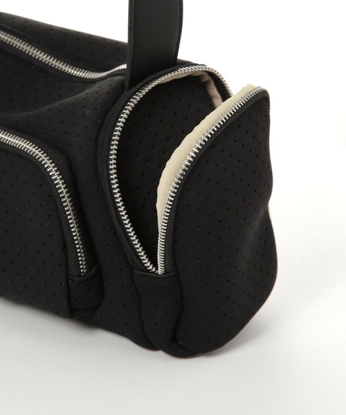 BAYFLOW（ベイフロー）の「[ペットボトルが入るサイズ感]パンチングマルチポケショルダーバッグ（ショルダーバッグ・レディース・グレー/ブルー/ブラック・FREE）」の10枚目の写真