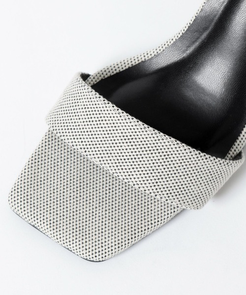 Andemiu（アンデミュウ）の「セパレートヒールサンダル323763（サンダル・レディース・ブラック×グレー/ブラック/アイボリー・LARGE/MEDIUM）」の21枚目の写真