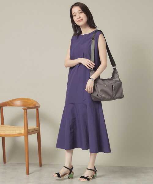 ITS'DEMO（イッツデモ）の「◆【旅行に】ツイル8ポケットショルダー（ショルダーバッグ・レディース・ブラック/グリーン系/ダークグレー・00）」の13枚目の写真