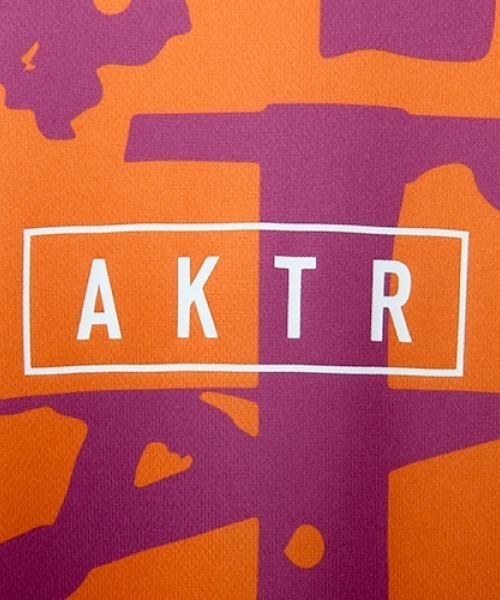 AKTR(アクター)の「AKTR CUT-UP CAMO REVERSIBLE TANK(アクター カットアップ カモ リバーシブル タンク)(タンクトップ・メンズ・オレンジ系/ブラック系・MEDIUM/LARGE/X-LARGE/XX-LARGE)」の14枚目の写真