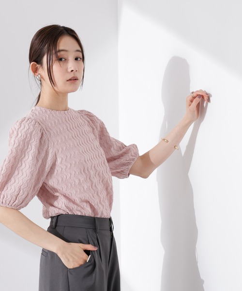 NANO universe(ナノユニバース)の「ウェーブジャガードボリュームスリーブプルオーバー(Tシャツ/カットソー・レディース・ピンク/ホワイト/ブラウン・FREE)」の20枚目の写真