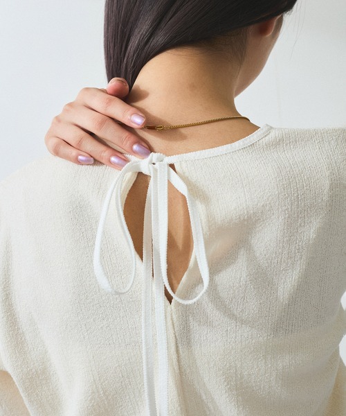 ADAM ET ROPE'（アダムエロペ）の「【WEB限定】ブークレリブリボンTシャツ（Tシャツ/カットソー・レディース・ホワイト/ダークブラウン/ブラック/オフホワイト・FREE）」の17枚目の写真