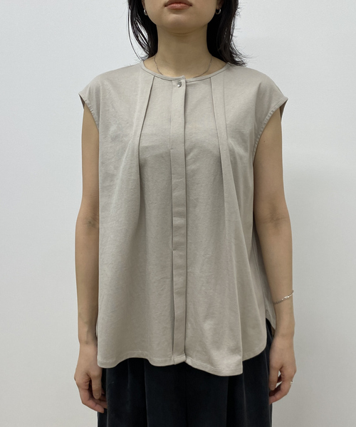 Rouge vif（ルージュヴィフ）の「タック入りノースリーブカットソーブラウス（Tシャツ/カットソー・レディース・ホワイト/ベージュ/ブラック・フリー）」の7枚目の写真