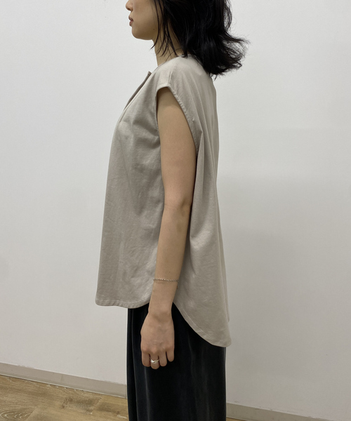 Rouge vif（ルージュヴィフ）の「タック入りノースリーブカットソーブラウス（Tシャツ/カットソー・レディース・ホワイト/ベージュ/ブラック・フリー）」の8枚目の写真