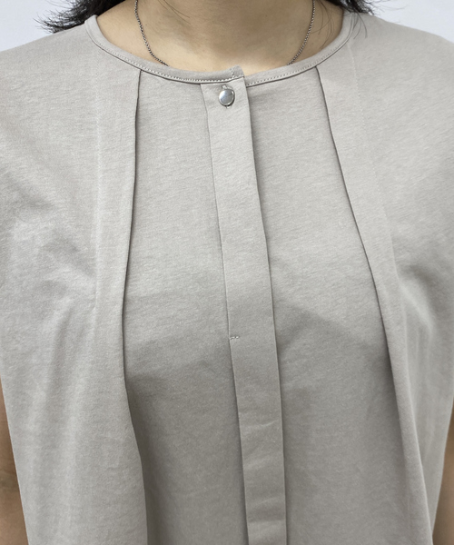 Rouge vif（ルージュヴィフ）の「タック入りノースリーブカットソーブラウス（Tシャツ/カットソー・レディース・ホワイト/ベージュ/ブラック・フリー）」の11枚目の写真