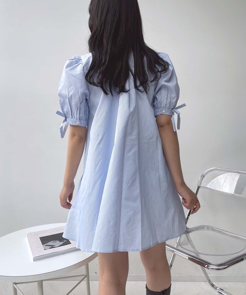 AS KNOW AS plus（アズノゥアズプラス）の「●デザインフリル ティアード5分袖チュニックワンピース（チュニック・レディース・ブルー系その他/サックスブルー/オフホワイト・FREE）」の22枚目の写真