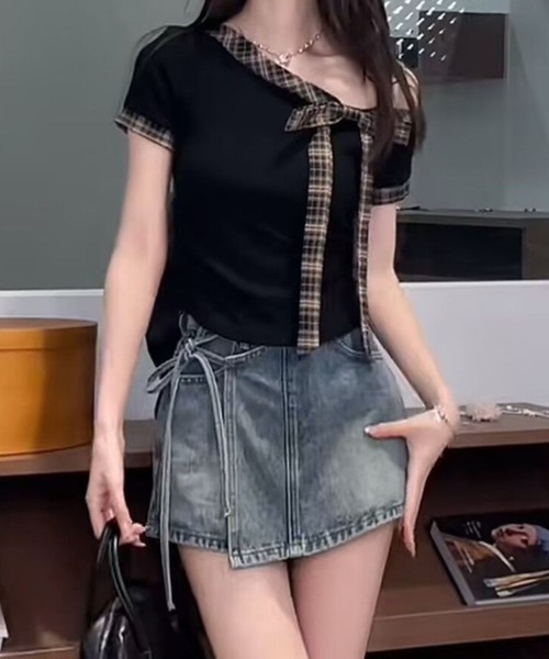SPIGA(スピーガ)の「胸、袖チェックトリミングトップス(その他トップス・レディース・ブラック・LARGE/X-LARGE/SMALL/MEDIUM)」の3枚目の写真