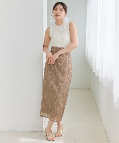 AND COUTURE(アンドクチュール)の「スパンコールレースタイトスカート(スカート・レディース・ベージュ/ネイビー/ダークブラウン・SMALL/MEDIUM)」の7枚目の写真