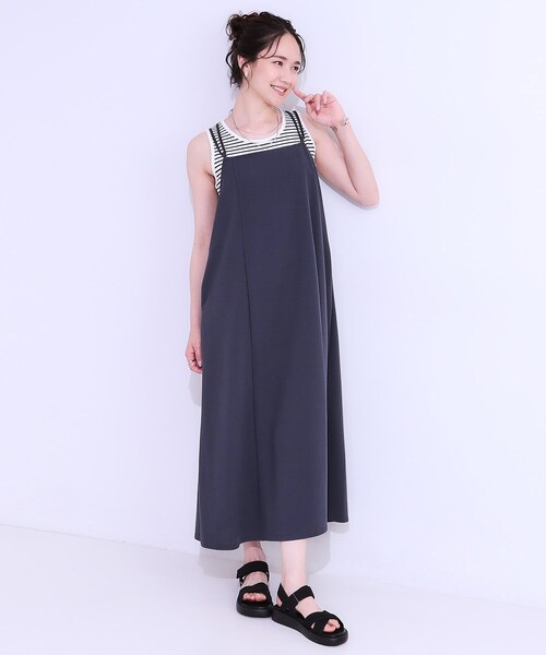 SHOO・LA・RUE（シューラルー）の「女性らしさ溢れる　フレアキャミワンピース（ワンピース・レディース・チャコールグレー/ブラック/ブラウン系・01/02/03/04）」の13枚目の写真