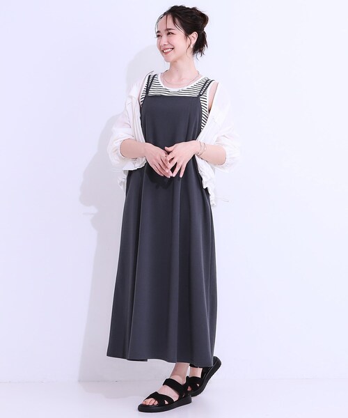 SHOO・LA・RUE（シューラルー）の「女性らしさ溢れる　フレアキャミワンピース（ワンピース・レディース・チャコールグレー/ブラック/ブラウン系・01/02/03/04）」の14枚目の写真