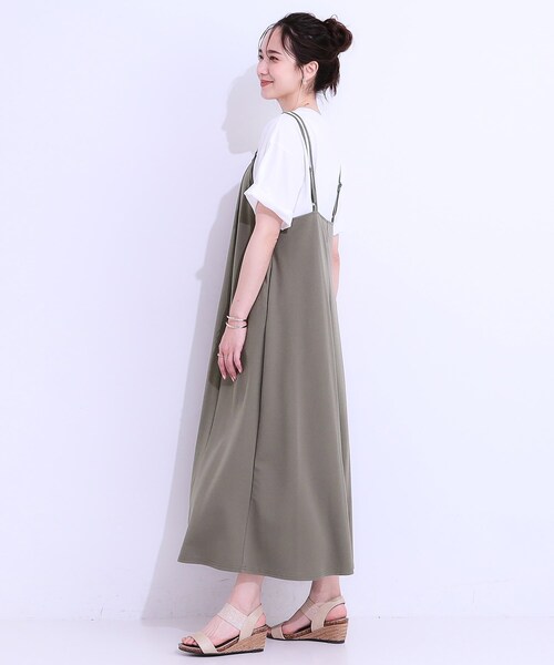 SHOO・LA・RUE（シューラルー）の「女性らしさ溢れる　フレアキャミワンピース（ワンピース・レディース・チャコールグレー/ブラック/ブラウン系・01/02/03/04）」の18枚目の写真