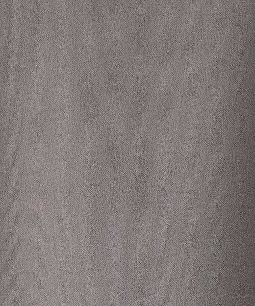 SHOO・LA・RUE（シューラルー）の「女性らしさ溢れる　フレアキャミワンピース（ワンピース・レディース・チャコールグレー/ブラック/ブラウン系・01/02/03/04）」の20枚目の写真