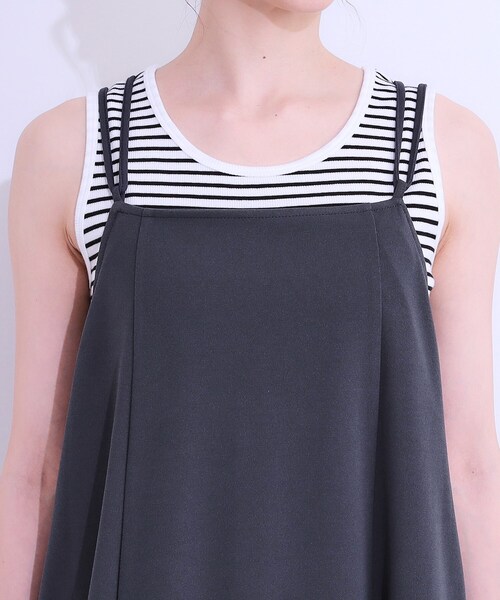 SHOO・LA・RUE（シューラルー）の「女性らしさ溢れる　フレアキャミワンピース（ワンピース・レディース・チャコールグレー/ブラック/ブラウン系・01/02/03/04）」の6枚目の写真