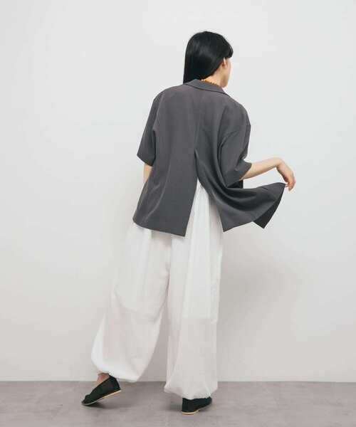 KBF（ケイビーエフ）の「ボリュームサロペット（サロペット/オーバーオール・レディース・オフホワイト/ブラック/カーキ・ONE）」の11枚目の写真