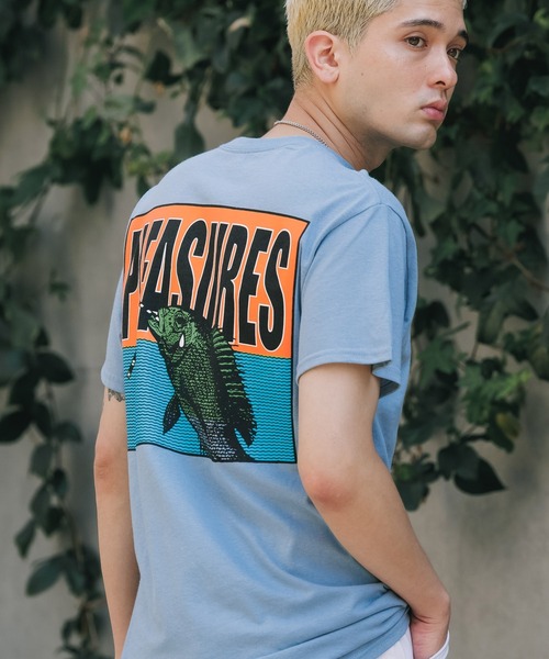 PLEASURES（プレジャー）の「PLEASURES/プレジャーズ THIRSTY T-SHIRT 半袖Ｔシャツ バックプリント ロゴ（Tシャツ/カットソー・メンズ・ブラック/ライトブルー・M/L/XL）」の13枚目の写真