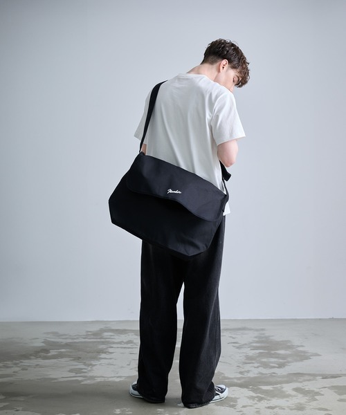 NUMBER (N)INE（ナンバーナイン）の「【NUMBER(N)INE/ナンバーナイン】SHOULDER BAG（L）/2WAYショルダーバッグLサイズ（ショルダーバッグ・メンズ・ブラック/ホワイト・FREE）」の21枚目の写真