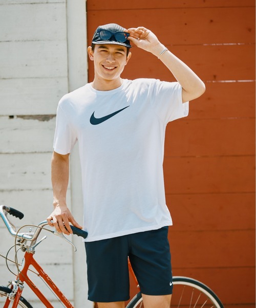 ナイキ コットンライクスニーカーボックスグラフィック ハンソデ