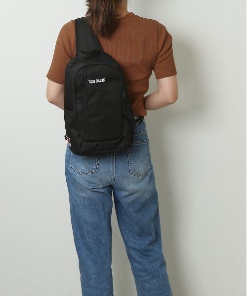 BEN DAVIS（ベンデイビス）の「BEN DAVIS ベンデイビス ONE SHOULDER BAG（ボディバッグ/ウエストポーチ・メンズ・ブラック×グリーン/ブラック×レッド・FREE）」の5枚目の写真