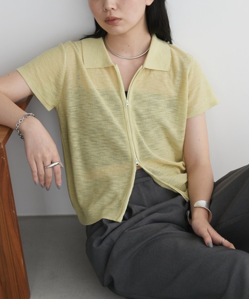 Aunt Marie's(アントマリーズ)の「フロントジップシアーハーフスリーブポロトップス(ポロシャツ・レディース・ライトブルー/ブラック/アイボリー/ライトイエロー・FREE)」の4枚目の写真