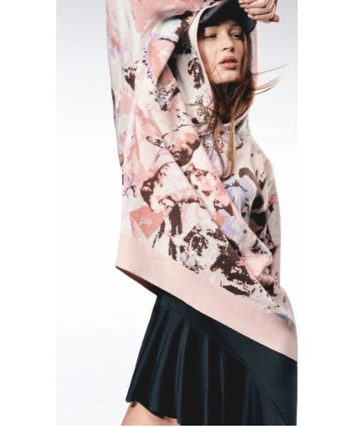 ニット セーター 「Desigual×Maria Escote」ヴィクトリアンプリントフーディー レディース セール】【Desigual×Maria Escote】ヴィクトリアンプリント