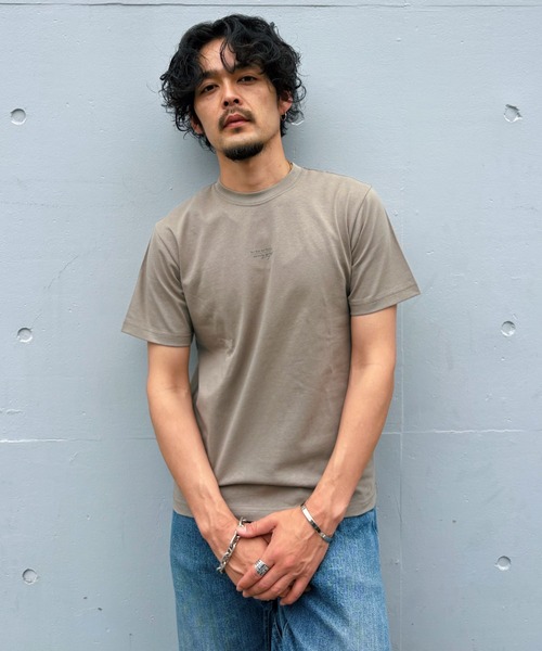 B'day（ビーデイ）の「ヘヴィウェイト天竺 プリント 半袖 クルーネック コットン100％（Tシャツ/カットソー・メンズ・ブラック/ホワイト/ライトオリーブ・LARGE/MEDIUM）」の7枚目の写真