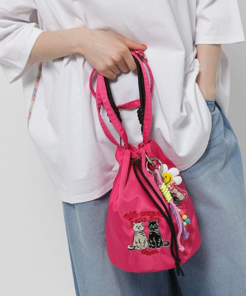 WIGGLE WIGGLE（ウィグルウィグル）の「【wiggle wiggle(ウィグルウィグル)】コラボ 巾着ショルダーバッグ（ショルダーバッグ・レディース・ピンク/グリーン/ブラック・0）」の8枚目の写真