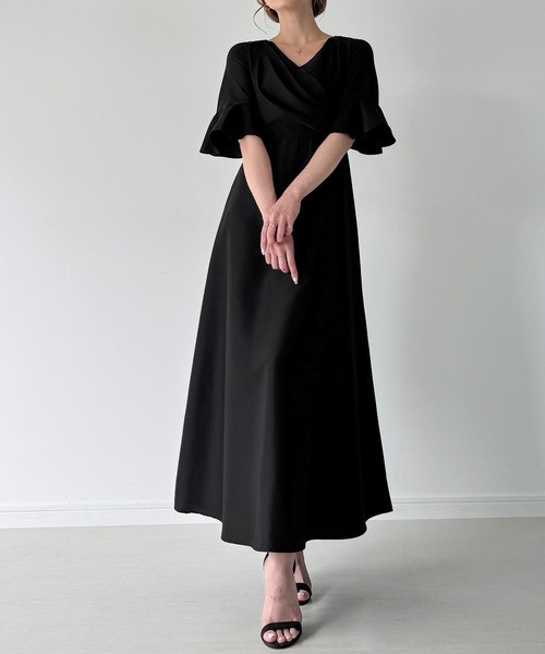 ✨美品✨ケイミー 黒 ドレープワンピース 7 カシュクール 上品シルエット セール】カシュクールドレープワンピース（ワンピース）｜JUNOAH