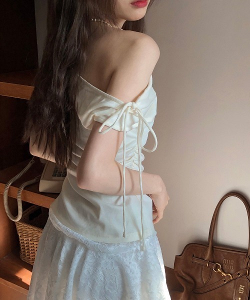 FREE STYLISTS(フリー スタイリスト)の「YUGA_YGMC Ribbon off-shoulder top(その他トップス・レディース・ベージュ/ブラック/ホワイト/グレー・FREE)」の15枚目の写真