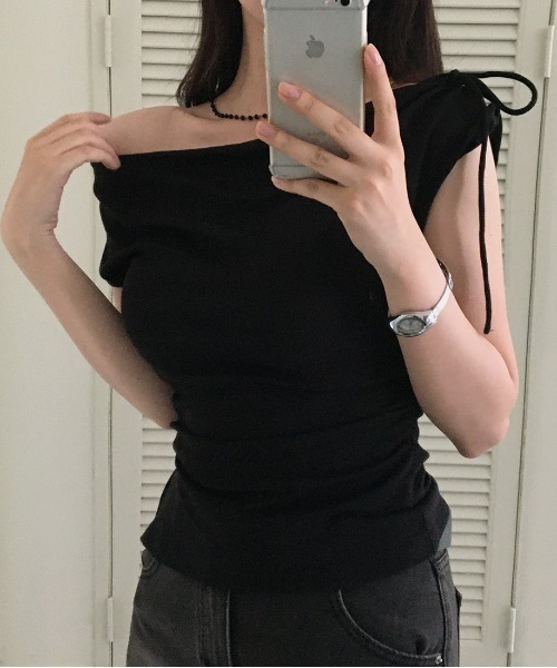 FREE STYLISTS(フリー スタイリスト)の「YUGA_YGMC Ribbon off-shoulder top(その他トップス・レディース・ベージュ/ブラック/ホワイト/グレー・FREE)」の18枚目の写真