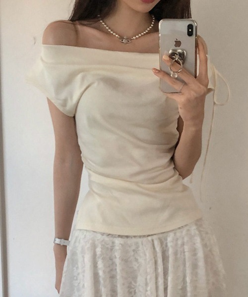 FREE STYLISTS(フリー スタイリスト)の「YUGA_YGMC Ribbon off-shoulder top(その他トップス・レディース・ベージュ/ブラック/ホワイト/グレー・FREE)」の14枚目の写真