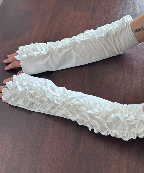 SANSeLF（サンセルフ）の「【SANSeLF】 フリルロングアームカバー  saa25s021（アームカバー・レディース・ブラック/グレー/ホワイト・FREE）」の5枚目の写真