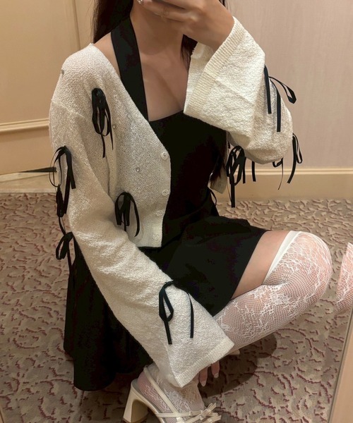 one after another NICE CLAUP(ワンアフターアナザーナイスクラップ)の「【Mode Ribbon Collection】リボンカーディガン(カーディガン/ボレロ・レディース・ブラック/アイボリー・FREE)」の1枚目の写真