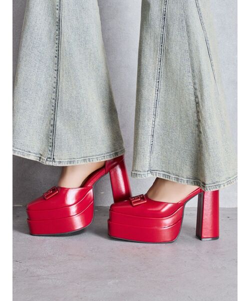 GYDA（ジェイダ）の「GGアンクルストラップチャンキーヒールパンプス（パンプス・レディース・ブラック/レッド・SMALL/MEDIUM/LARGE）」の8枚目の写真