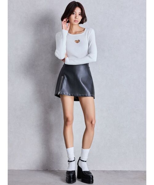 GYDA（ジェイダ）の「GGアンクルストラップチャンキーヒールパンプス（パンプス・レディース・ブラック/レッド・SMALL/MEDIUM/LARGE）」の12枚目の写真