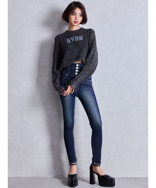 GYDA（ジェイダ）の「GGアンクルストラップチャンキーヒールパンプス（パンプス・レディース・ブラック/レッド・SMALL/MEDIUM/LARGE）」の21枚目の写真