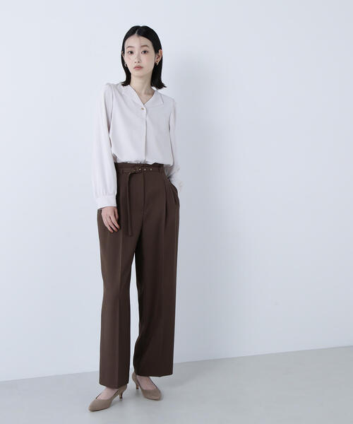NATURAL BEAUTY BASIC（ナチュラルビューティーベーシック）の「◇スキッパーメタルポイントブラウス（シャツ/ブラウス・レディース・イエロー/ベージュ/ダークブルー・MEDIUM/SMALL）」の5枚目の写真