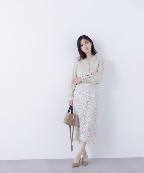 NATURAL BEAUTY BASIC（ナチュラルビューティーベーシック）の「◇スキッパーメタルポイントブラウス（シャツ/ブラウス・レディース・イエロー/ベージュ/ダークブルー・MEDIUM/SMALL）」の19枚目の写真