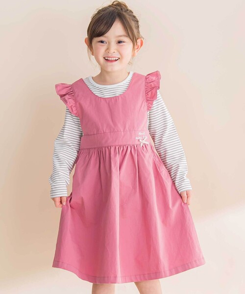 Noeil aime BeBe(ノイユエイムベベ)の「ツイル肩フリルジャンパースカート+ボーダー長袖Tシャツセット(ジャンパースカート・キッズ・ベージュ系その他/ピンク系その他・100cm/90cm/120cm/110cm/130cm)」の1枚目の写真