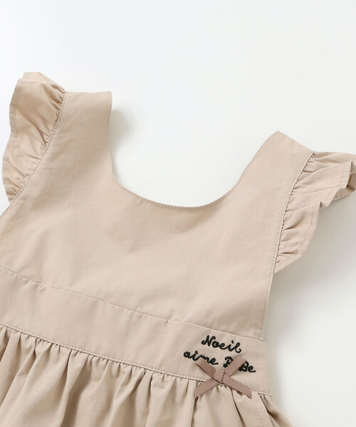 Noeil aime BeBe(ノイユエイムベベ)の「ツイル肩フリルジャンパースカート+ボーダー長袖Tシャツセット(ジャンパースカート・キッズ・ベージュ系その他/ピンク系その他・100cm/90cm/120cm/110cm/130cm)」の16枚目の写真