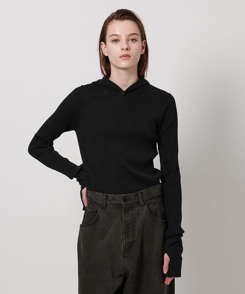 ASTRAET(アストラット)の「<ASTRAET>フーデッド リブニット(ニット/セーター・レディース・ブラック/ホワイト・FREE)」の1枚目の写真