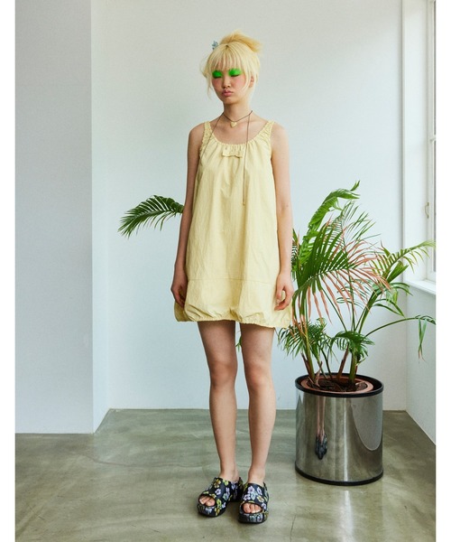 NO WAY(ノーウェイ)の「/little sunny bite/nylon mini dress(ワンピース・レディース・ホワイト/ブラック/イエロー・SMALL/MEDIUM)」の17枚目の写真