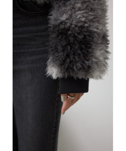 AZUL by moussy（アズールバイマウジー）の「カーリーボアショートブルゾン（ブルゾン・レディース・ブラウン系その他/ブラック系その他・FREE）」の12枚目の写真