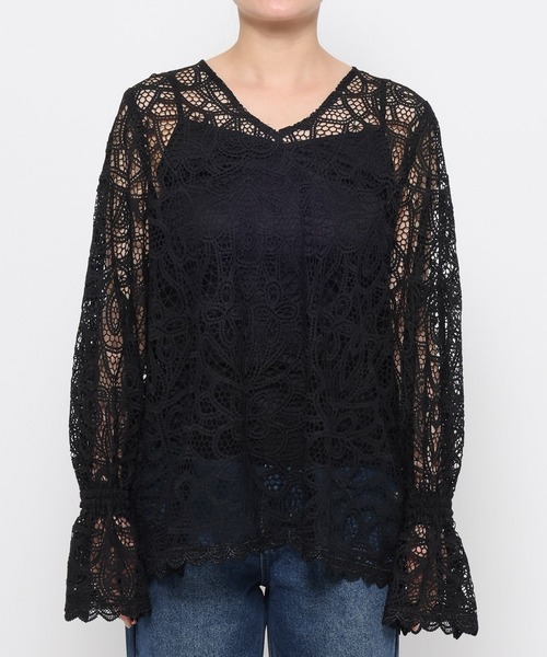 mysty woman（ミスティウーマン）の「レースボウタイブラウス 575252（シャツ/ブラウス・レディース・オフホワイト/ブラック・FREE）」の8枚目の写真