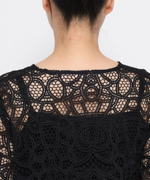 mysty woman（ミスティウーマン）の「レースボウタイブラウス 575252（シャツ/ブラウス・レディース・オフホワイト/ブラック・FREE）」の14枚目の写真