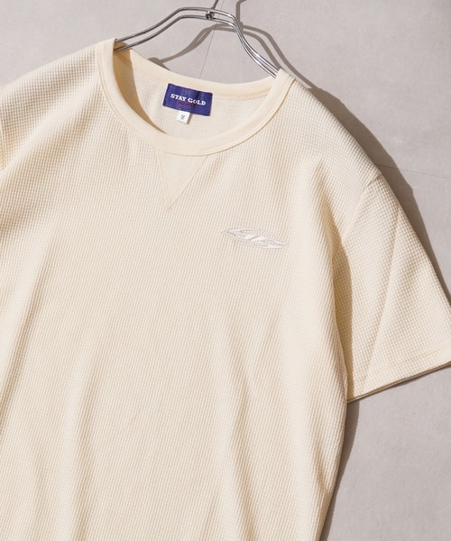 STAY GOLD(ステイゴールド)の「【STAYGOLD】 サーマル ワンポイント刺繍 半袖 Tシャツ / Thermal One-Point Embroidery Short Sleeve T-Shirt(Tシャツ/カットソー・メンズ・アイボリー/ネイビー/チャコールグレー・S/M/L)」の7枚目の写真