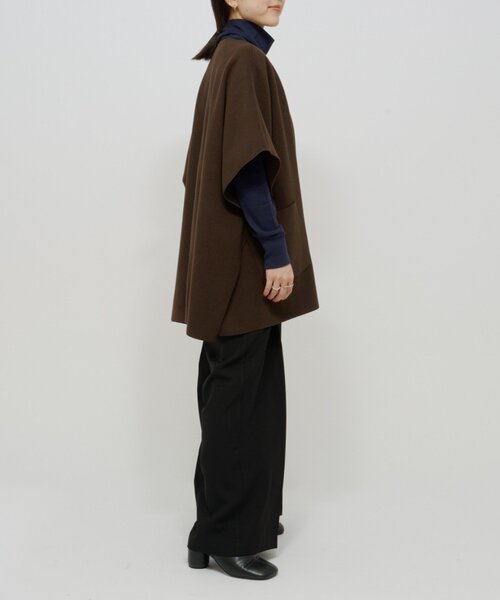 Omekashi(オメカシ)の「ニットパイルノーカラージャケット(その他アウター・レディース・ブラウン/ベージュ・FREE)」の3枚目の写真