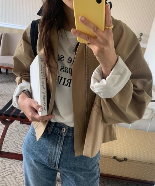 AMELY(エミリー)の「配色襟ショートジャケット(ブルゾン・レディース・アイボリー/ベージュ・S/M)」の9枚目の写真